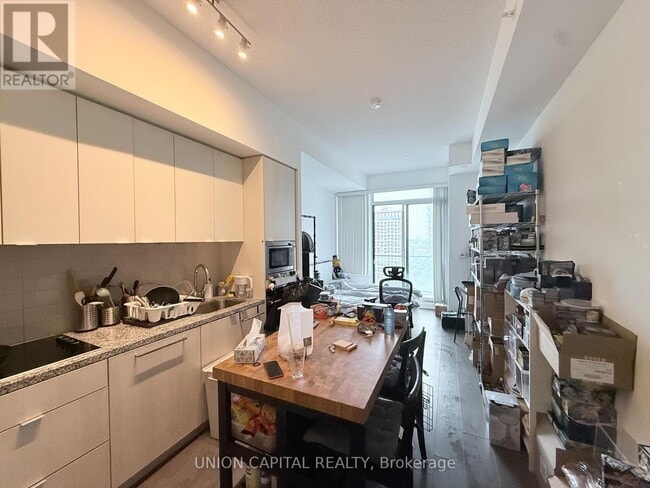 Photo - 115 Blue Jays Way Unit 4907