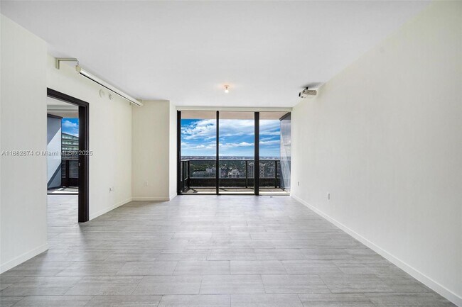 Photo - 1000 Brickell Plaza Unidad 3811