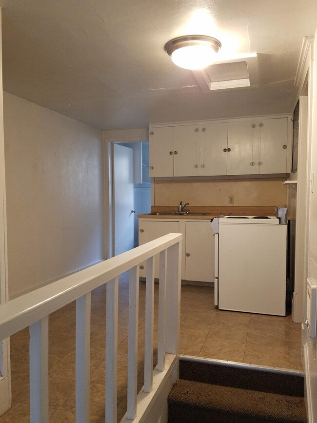 Photo - 1-154 Monroe St