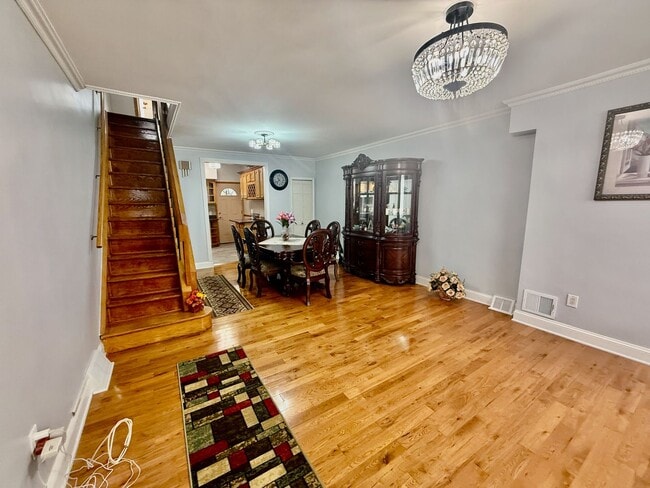 Photo - SPACIOUS & MODERN 3 BED/2 BA HOUSE w/ Central AC-HARDWOOD Flooring-WASHER/DRYER & Rear PATIO in G...