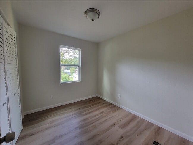 Photo - 13126 S Lee Shore Dr