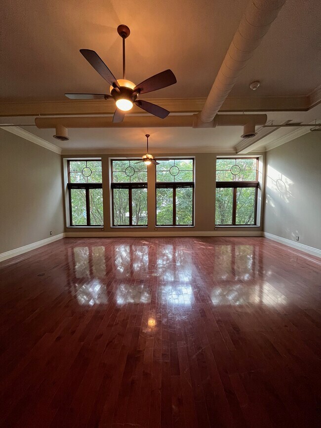 Photo - 653 Main St Unidad 203