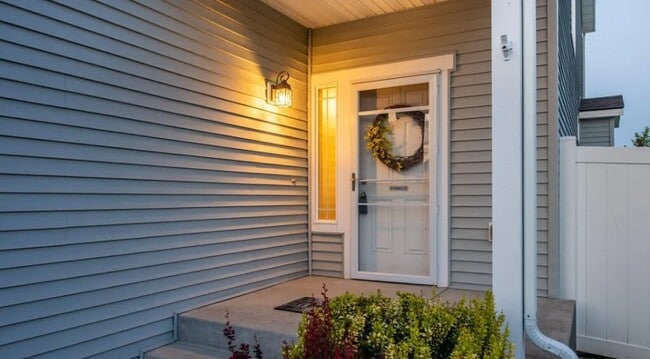 Photo - 8070 N Wentworth St