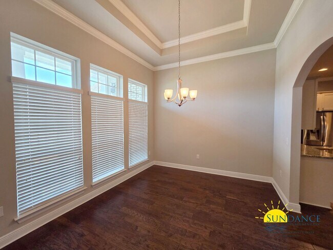 16 Viper Rd
