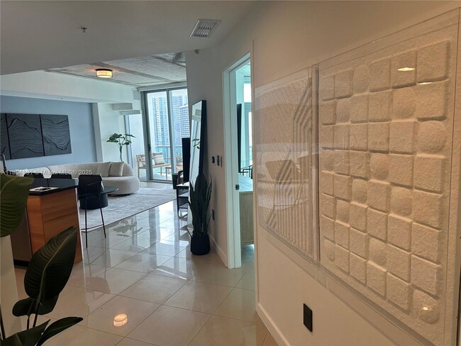 Photo - 3301 NE 1st Ave Unidad H2106