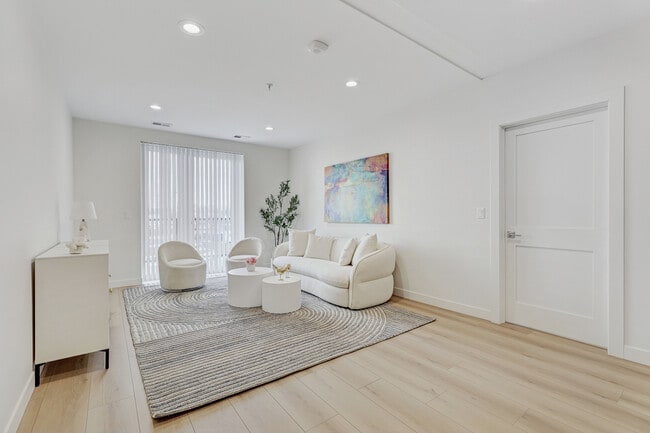 Photo - 9201 N Milwaukee Ave Unit 308