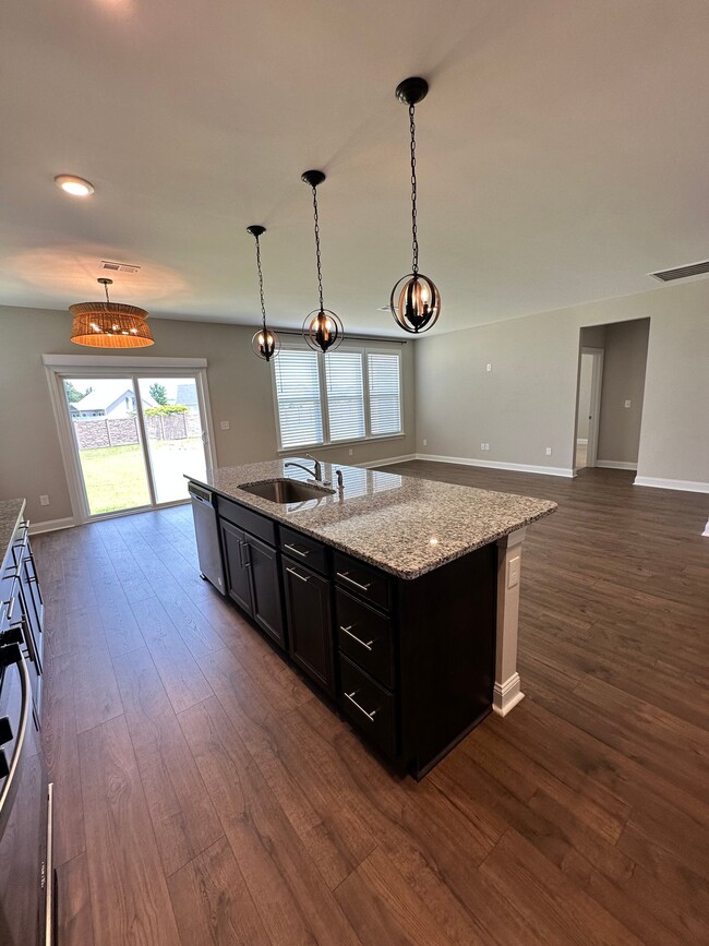 Photo - 686 Oyster Dr