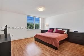 Photo - 17800 Atlantic Blvd