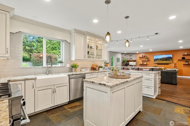 Photo - 1016 SE 11th Pl