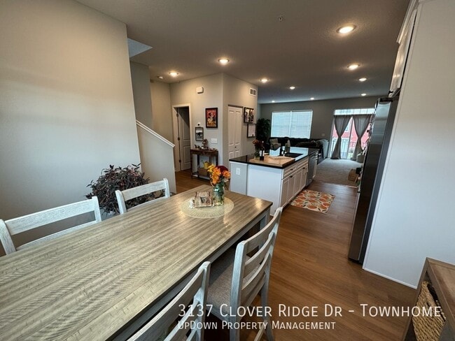 Photo - 3137 Clover Ridge Dr