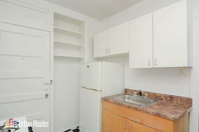 Photo - 2719 N Spaulding Ave Unit M05B