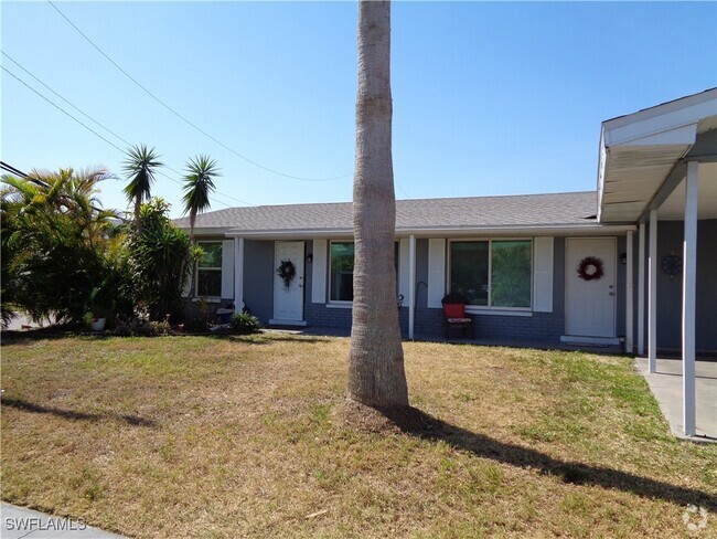 Building Photo - 820 Cape Coral Pkwy W Rental