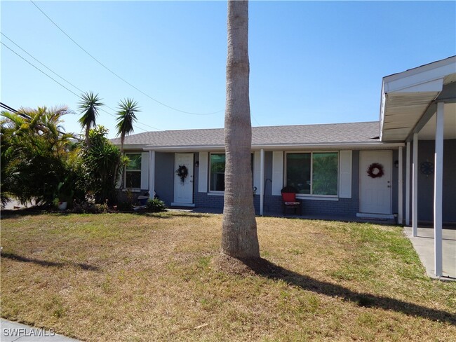 Building Photo - 820 Cape Coral Pkwy W Rental