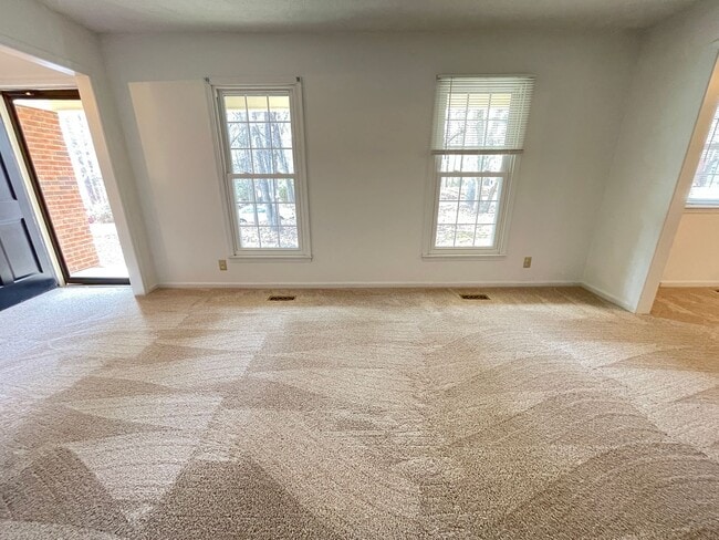 Photo - Lovely 3br 2ba home in quiet Chapel Hill neighborhood, walking distance to McDougle Elementary!