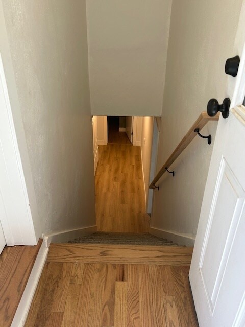 Entrance - 4571 Beach Ct Apartments Unit B