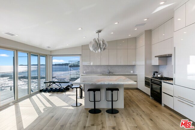 25216 Malibu Rd