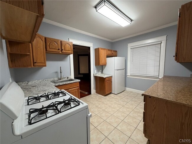 Photo - 123 E Lafayette Ave