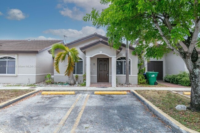 Photo - 8640 NW 188th Terrace Casa