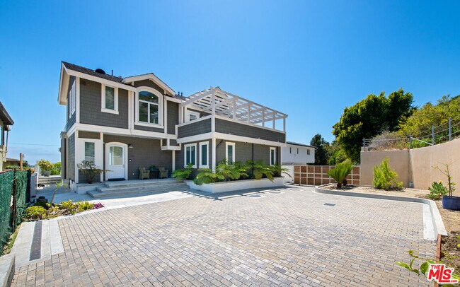 25157 Malibu Rd