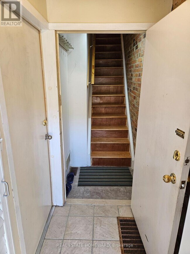 Photo - 60 Hamilton St