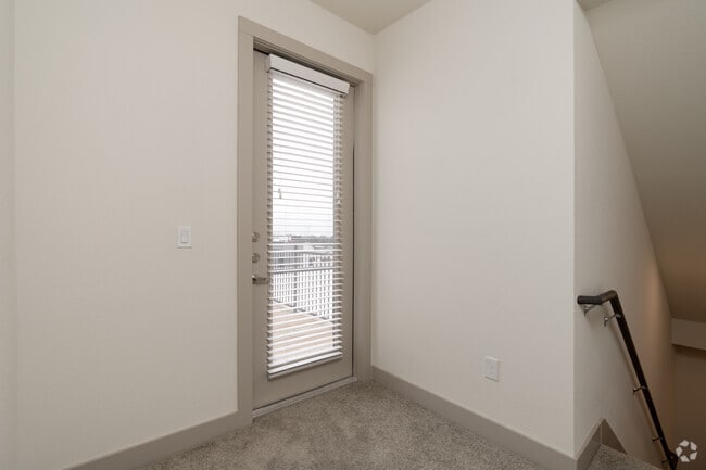 1BA, 1BR -720SF | Freesia Terrace