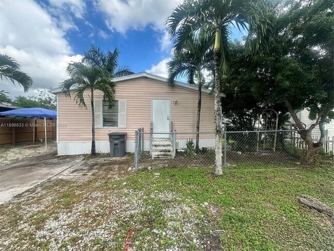 Building Photo - 22844 Tradewind Rd
