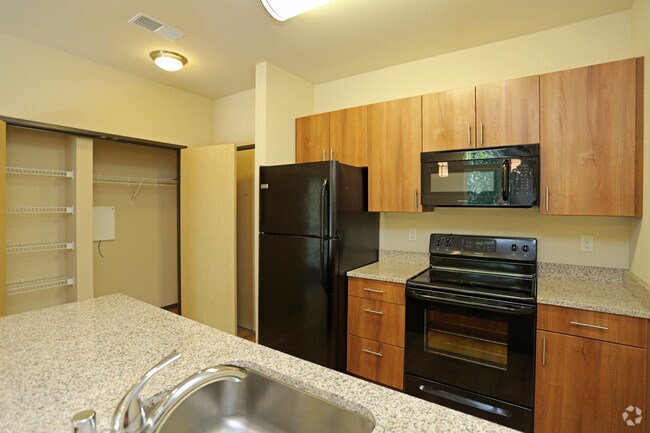 Kitchen - Park Place Apartments