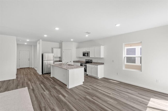 Photo - 140 Mullen Wy