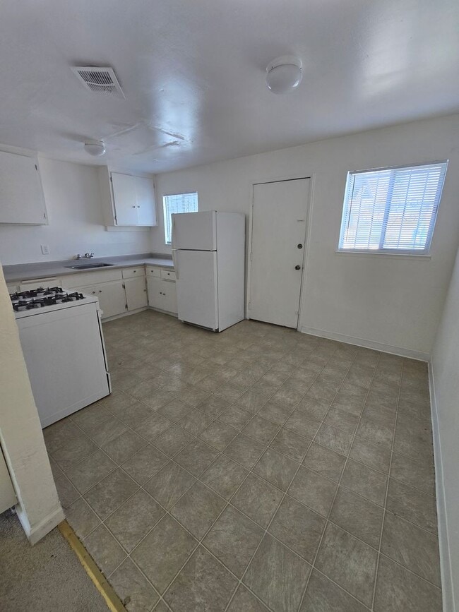 Photo - 418 C St Unit 422 C Street