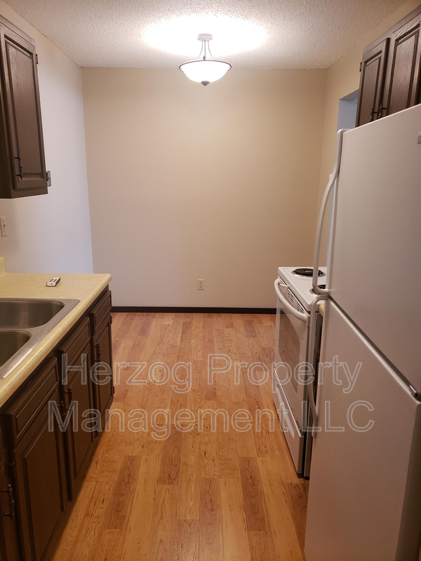 Photo - 304 Kenwood Dr Unit Apt. #106