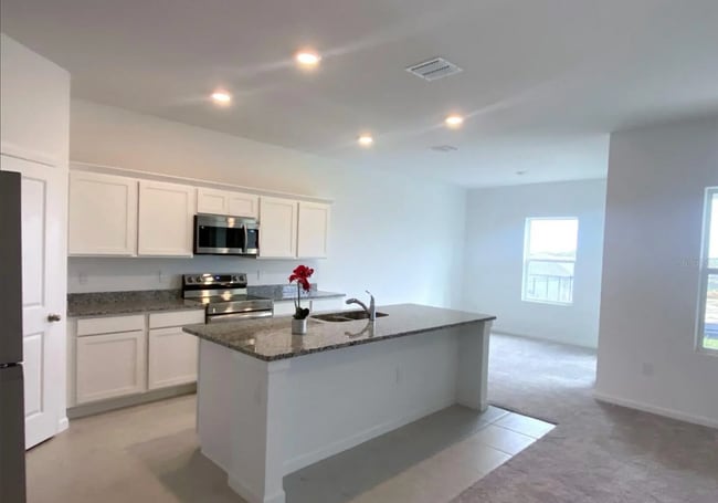 Building Photo - 413 Hennepin Loop Rental