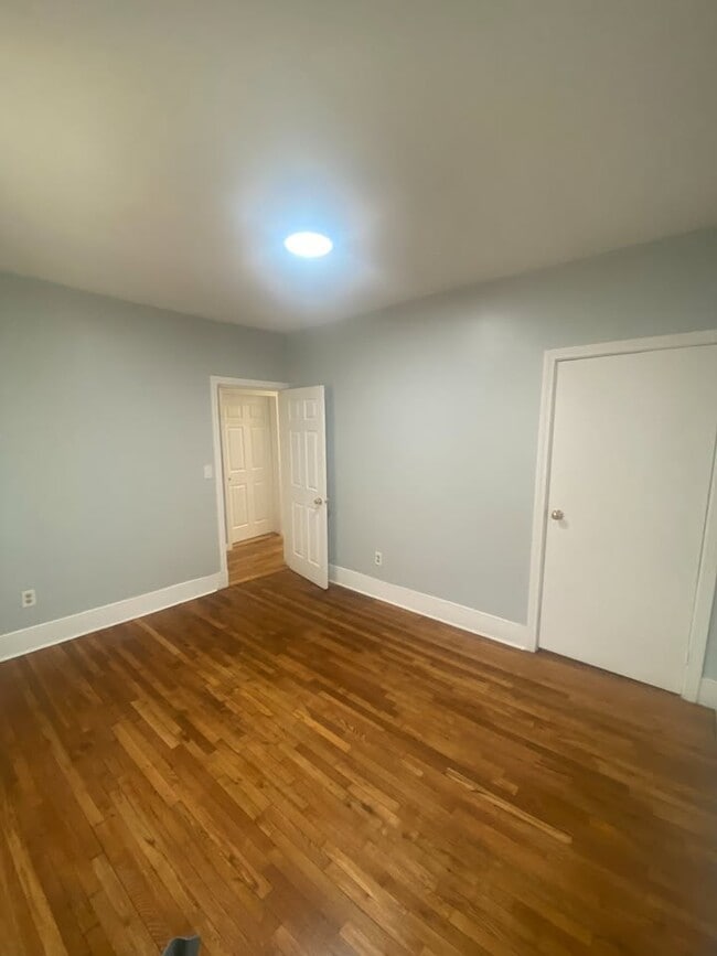 Building Photo - 647 Walk Hill St Unit 647