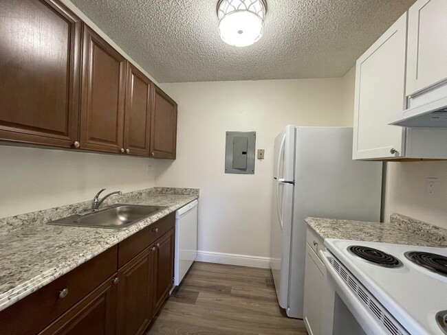 Photo - 1089 Benoist Farms Rd Unidad 207