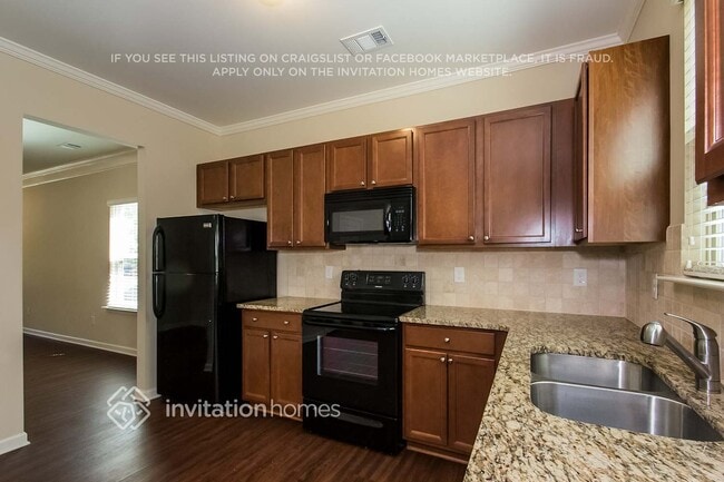 Photo - 3479 Village Park Ln SW