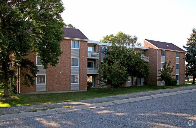 Photo - Lake Grace Apartments