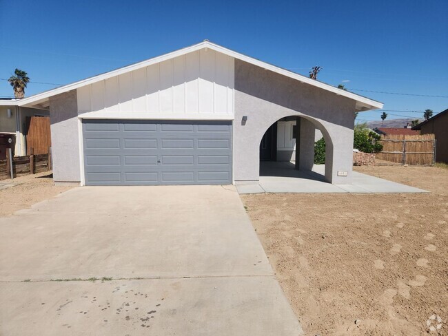 Building Photo - Newly Remodeled Two Bedroom Two Bath Home ...