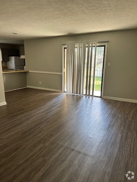 Building Photo - 827 Applewood Ln Rental