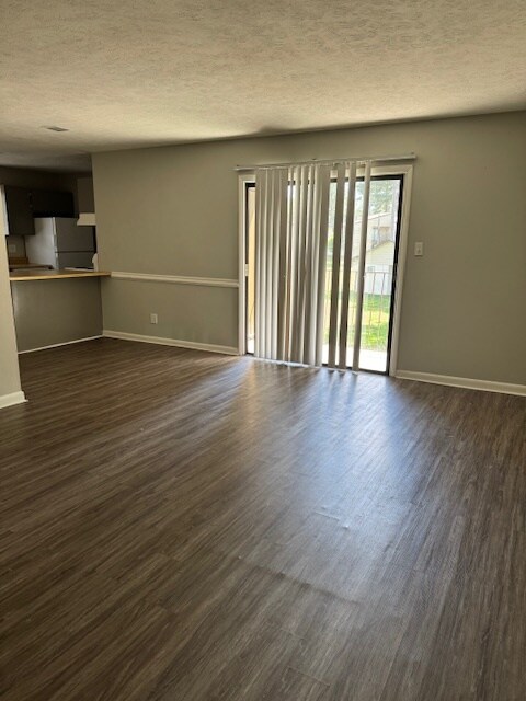 Photo - 827 Applewood Ln Townhome