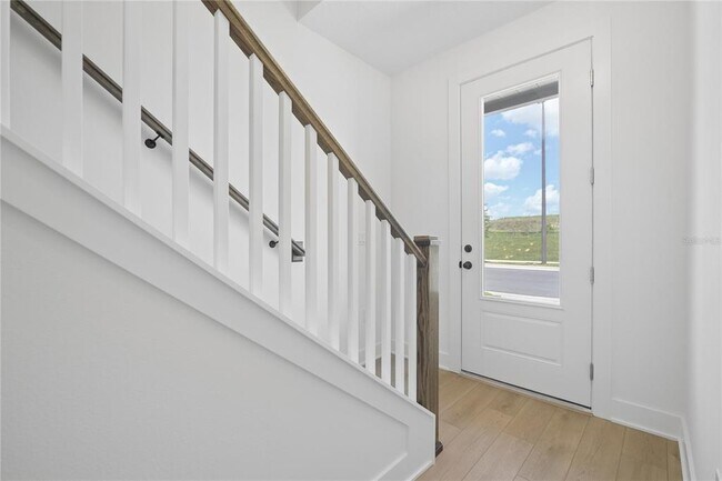 Photo - 15219 Hamlin Pk Dr