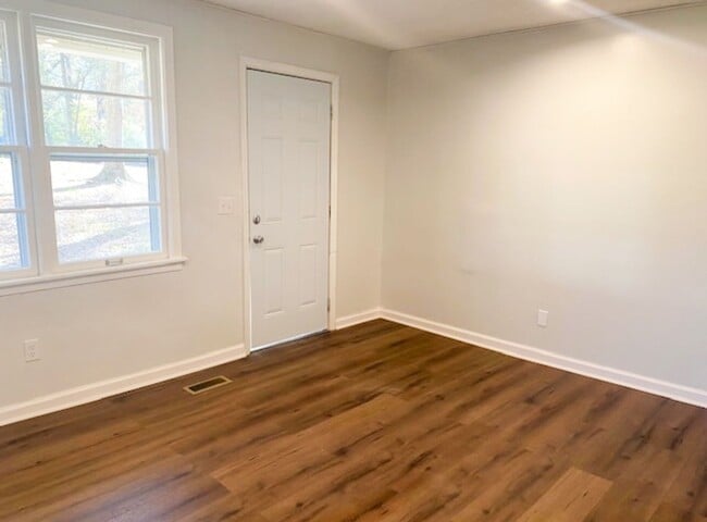 Photo - 3 Bed 2 Bath in Oxford!