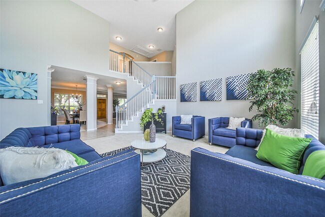 Photo - 16015 Portmanshire Ln