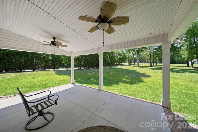 7107 Nesbit Rd
