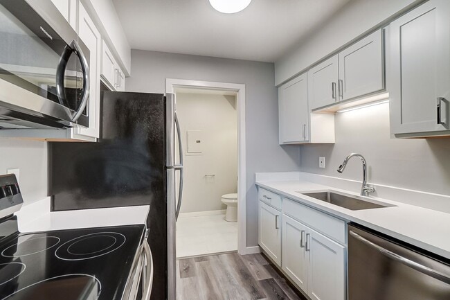 Chardon Place Apartments and Townhomes