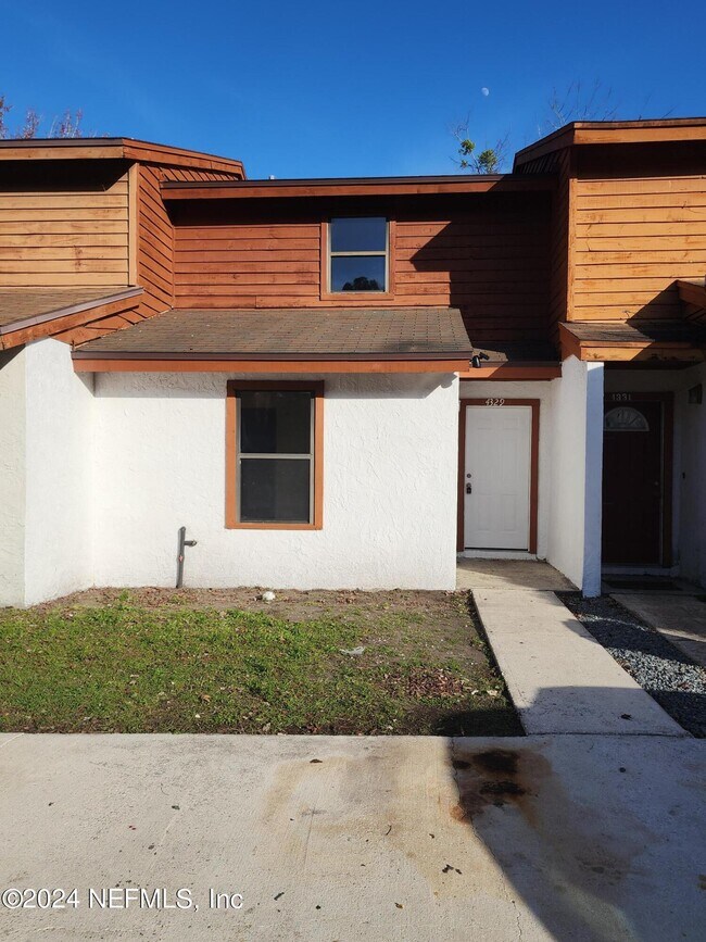 Photo - 4329 Melissa Ct W Townhome
