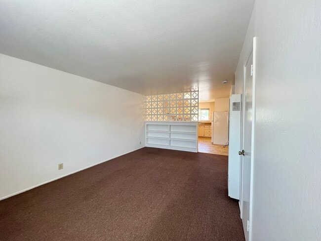 EBS T 1172-1176 - EBS T 1172-1176 Apartment Unit 1178