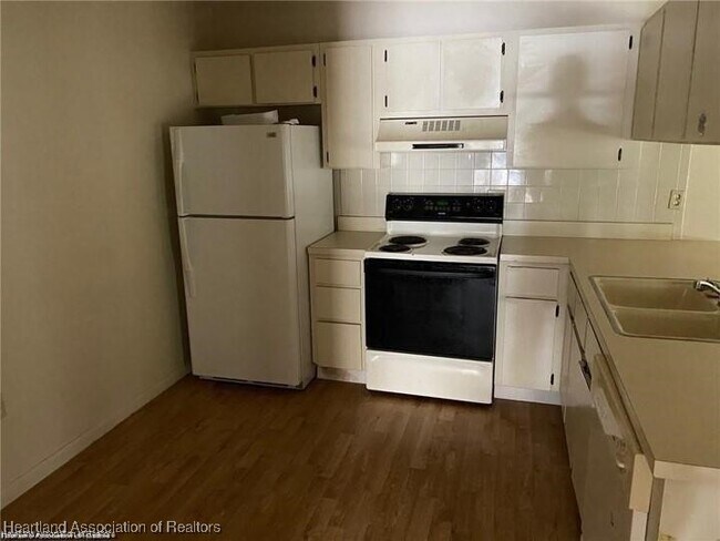 Photo - 1007 W Pleasant St