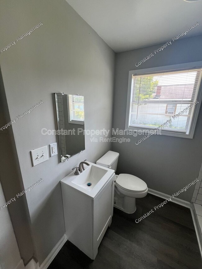 Photo - 495 Pittman St