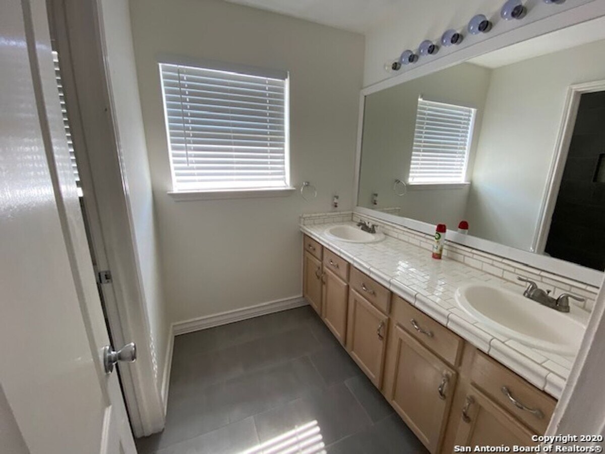 Photo - 2110 Calle Estrella