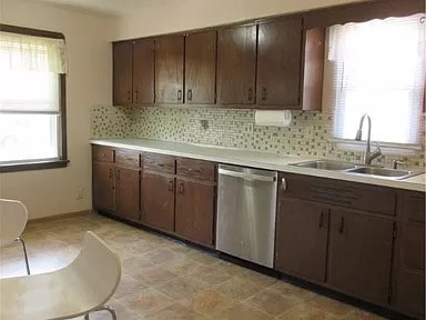 Photo - 2806 Klusner Ave