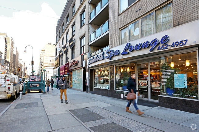 Photo - Courtney House